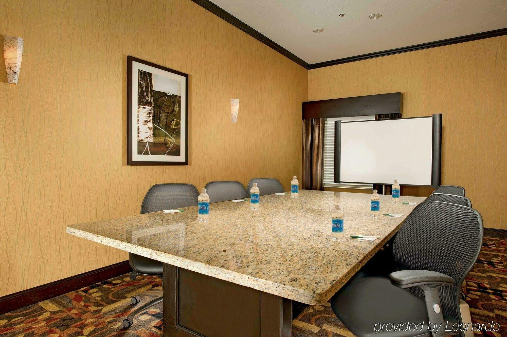 La Quinta By Wyndham Denton - University Drive Zewnętrze zdjęcie